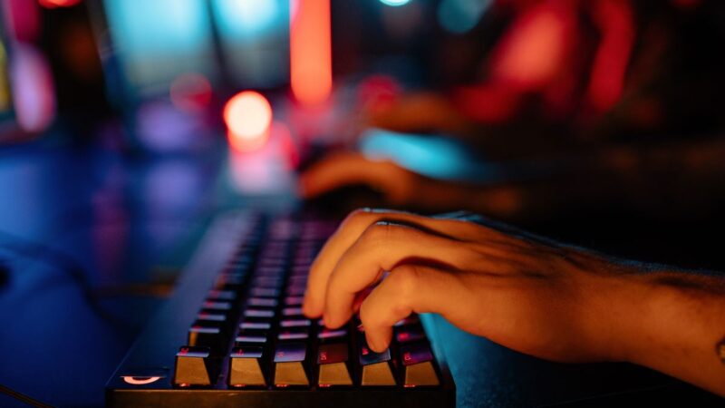 Dar neprasidėjo žaidynės, o problemos jau kilo, naujos kibernetinės atakos sutrikdė komitetų puslapius