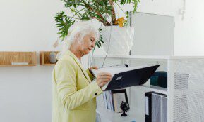 dirbantis pensininkas