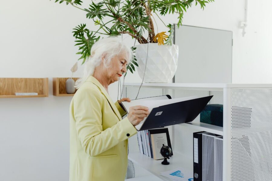 dirbantis pensininkas