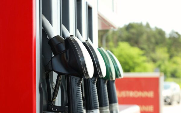 „Čekiukų“ bylos detalės: degalinės operatorius klastojo čekius, teismas skyrė solidžią baudą