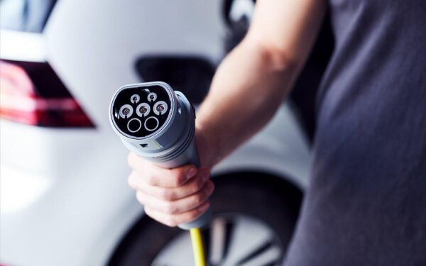 Pamirškite apie benzininius ir dyzelinius automobilius, šis elektromobilių pranašumas nustebins