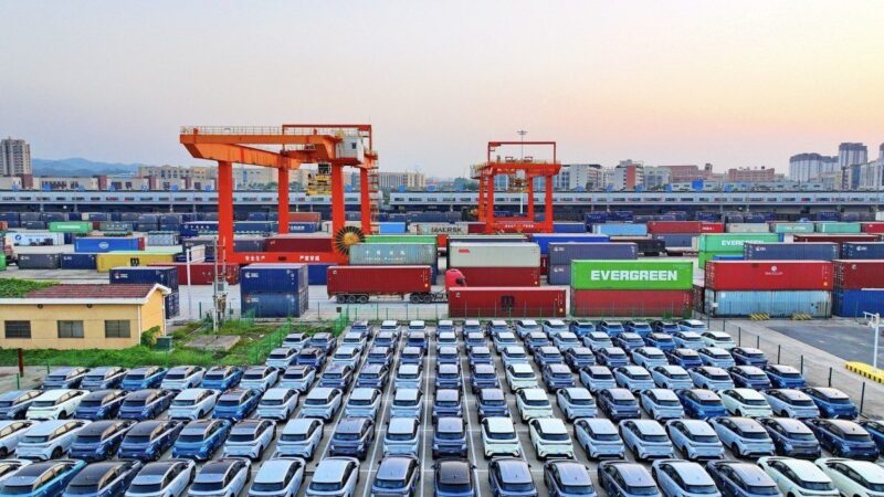 Pigūs miesto elektromobiliai gali tapti masiniai: gamintojai jau testuoja sprendimą