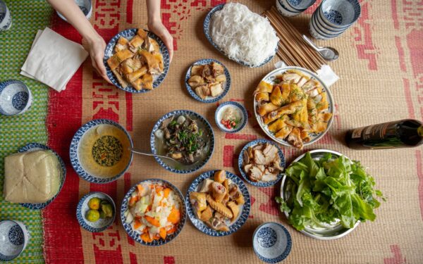 Dietistė atskleidė savo šeimos taisyklę: štai ką ji daro savaitgalį, kad darbo dienomis nereikėtų sukti galvos dėl maisto