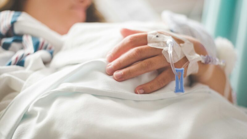 Dvi paros visiškai be plaučių: sužinokite, koks medicinos stebuklas išgelbėjo gripo pakirstą vyrą
