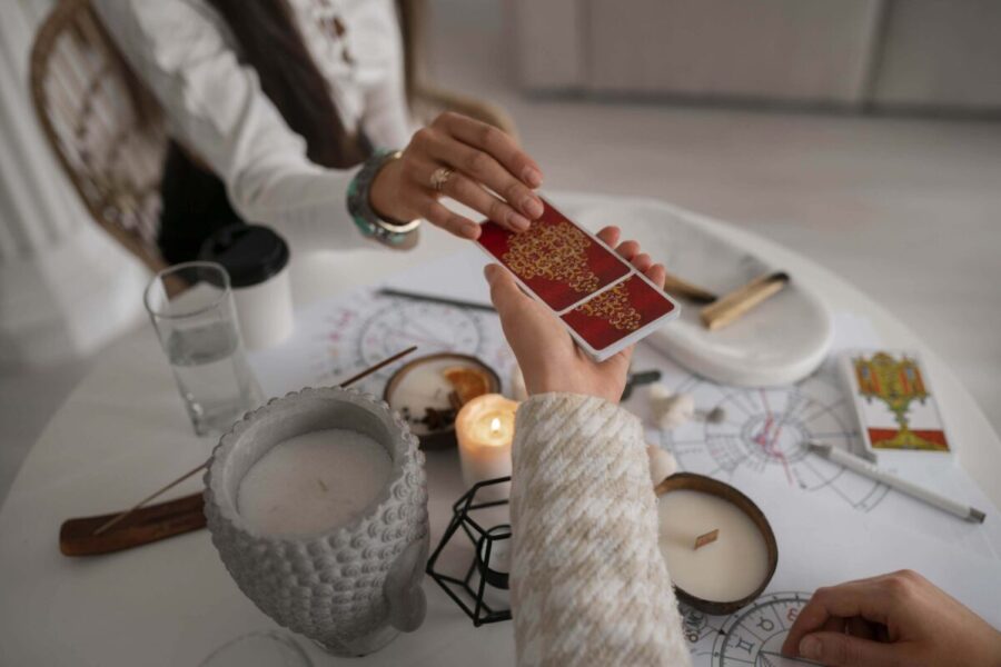 Sekmadienio horoskopas: du Zodiako ženklai susidurs su gyvenimą keičiančiomis galimybėmis