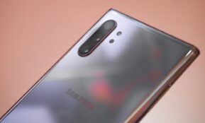 silver Samsung Galaxy smartphone