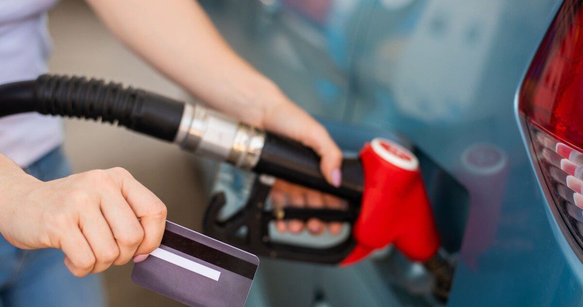 Kuras gali tapti deficitu: dyzelino trūkumo grėsmė verčia galvoti apie pilnus bakus jau dabar