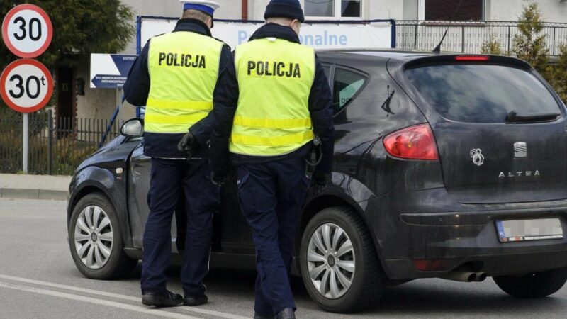 Važiuosite per lėtai ir gausite baudą: kaimynai imasi griežtų priemonių, tūkstantinės baudos