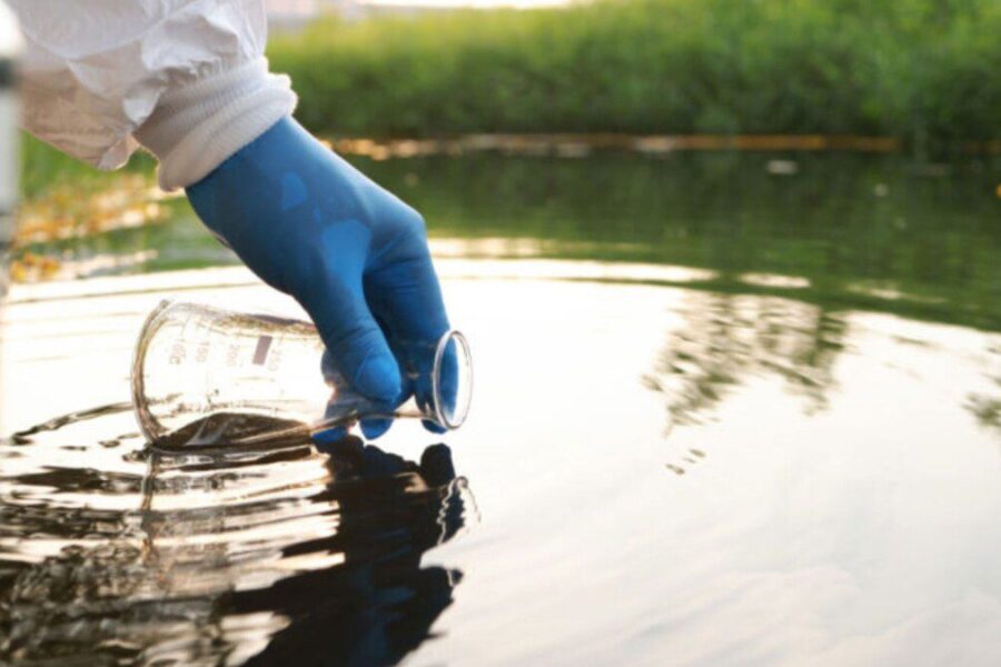 Saulės aktyvuojamas sprendimas: naujas katalizatorius žada revoliuciją aplinkos apsaugoje