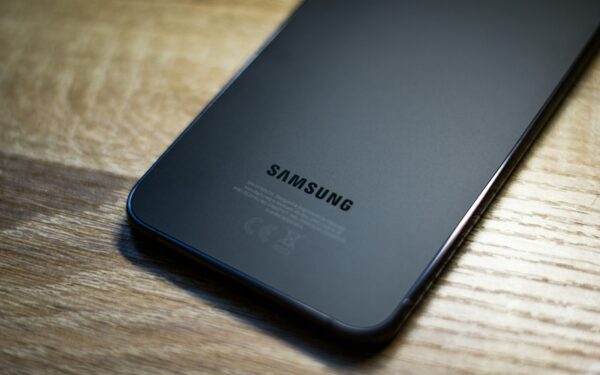 Daugėja informacijos apie naują „Samsung“ flagmaną, parodė puikius našumo rezultatus