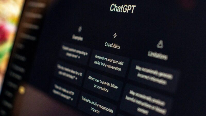 Masinis „ChatGPT” sutrikimas: vartotojai visame pasaulyje praneša apie problemas