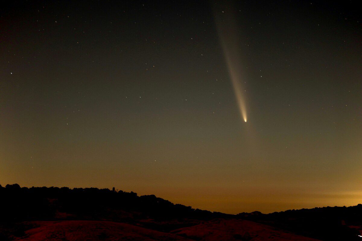 Kometa po skrydžio pro Saulę netikėtai pakeitė sukimosi kryptį: mokslininkai ieško paaiškinimo