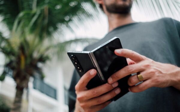 Technologijų milžinė ruošia perversmą: jau šiais metais pasirodys naujas telefonas