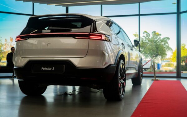 Valstija atveria piniginę: elektromobilių pirkėjams skiriamos dosnios išmokos, bet tik trumpam