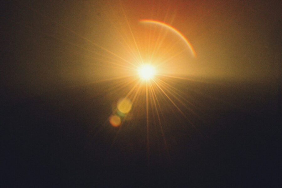 Danguje sužibs degantis žiedas: pirmasis metų Saulės užtemimas pažadins milijonus smalsuolių