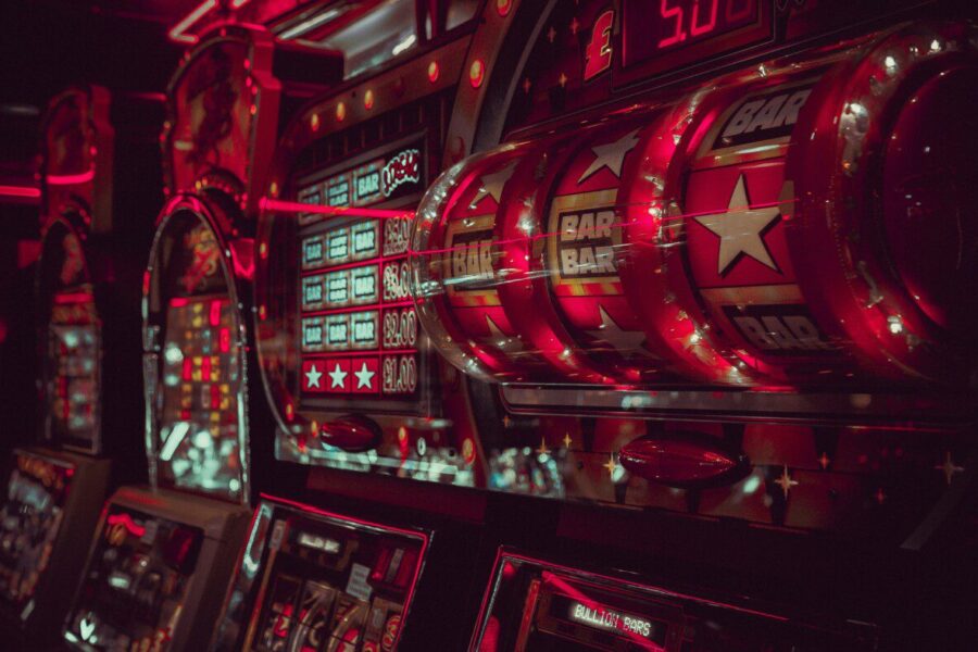 Lošimų priežiūros tarnyba smogia tūkstantine bauda: „Optibet“ valdomai įmonei teko aiškintis