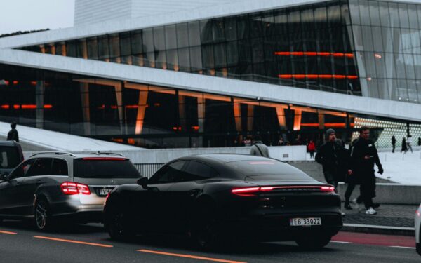 Šokas Norvegijoje: sausio skaičiai rodo, kad senoji automobių era baigėsi greičiau nei tikėtasi