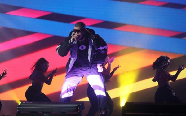 Trumpas kandžiai sureagavo į Bad Bunny show, kuriame dominavo ispanų kalba
