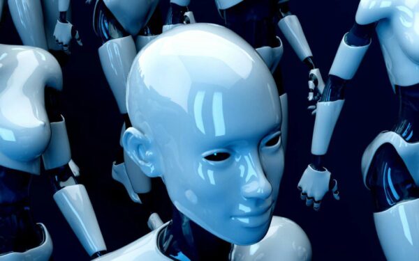 „Tesla“ keičia savo kursą: nutraukiama legendinių elektromobilių gamyba, ruošiama robotų revoliucija