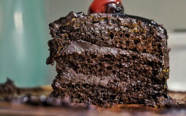 Pavojingai skanus desertas be orkaitės: šokoladinis tortas, kuris sukelia priklausomybę