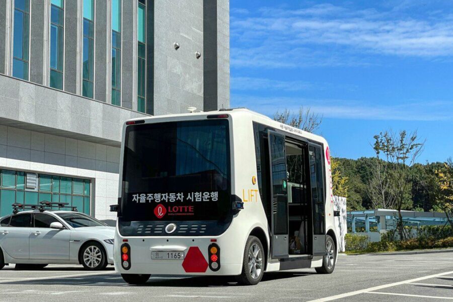 Nauja radarų sistema stebina net inžinierius: autonominiai automobiliai įgauna šeštąjį pojūtį