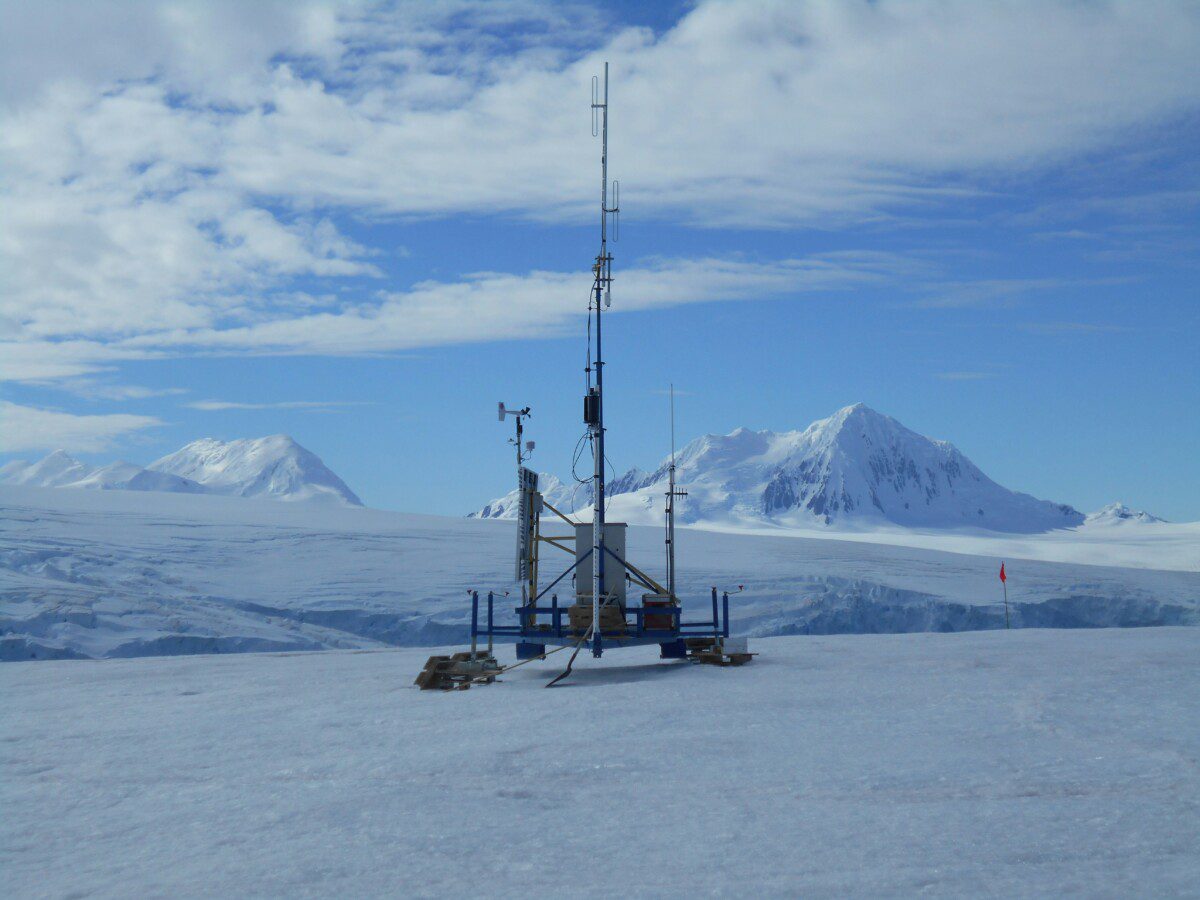 Istorinis grežinys Antarktidoje: ilgiausias nuosėdų mėginys atskleidžia seniausias Žemės paslaptis