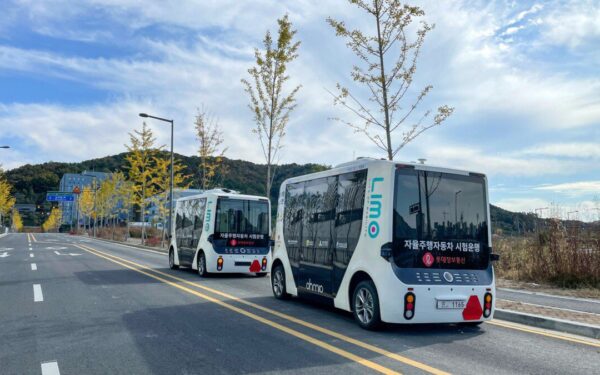 Du automobilių gigantai pristatė stulbinančią naujovę: EV gaisrų rizika gali kardinaliai sumažėti