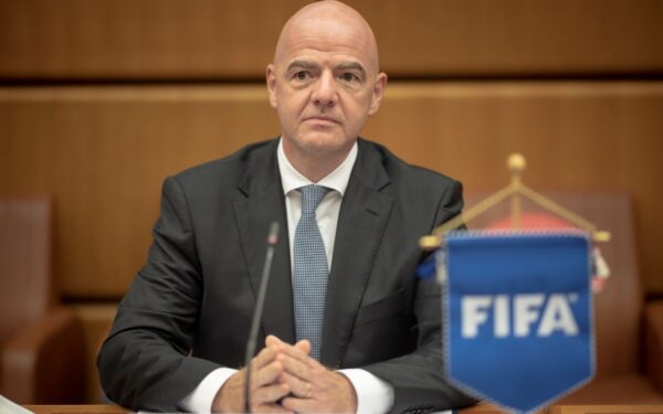 FIFA prezidentas apie Rusiją: draudimai ir boikotai turi baigtis