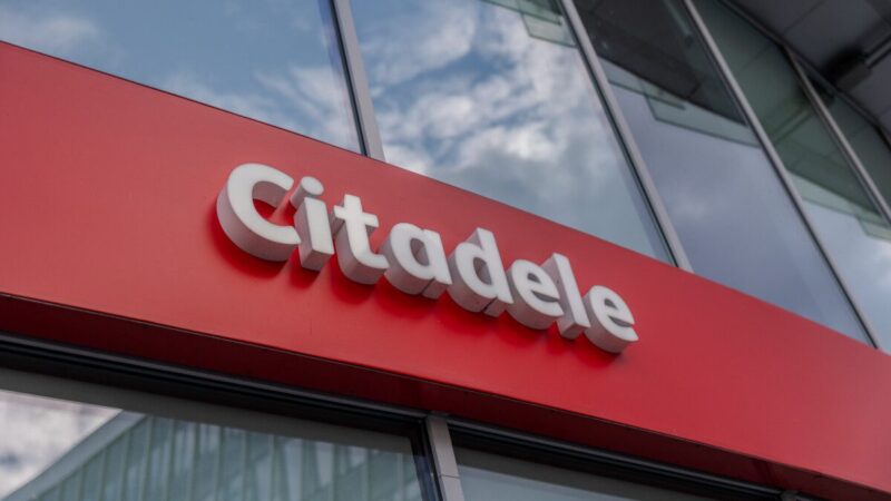 Lietuviai investuoja dažniau nei kaimynai: lenkiame latvius ir estus