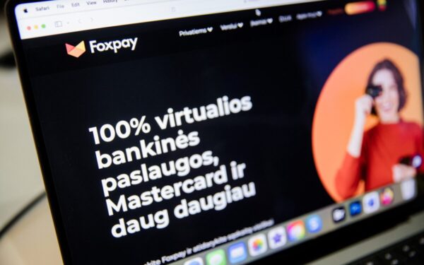 Laisvė už milijoną „Foxpay“ byloje: žmogus, dėl kurio pasitraukė ministrė, paleidžiamas už užstatą