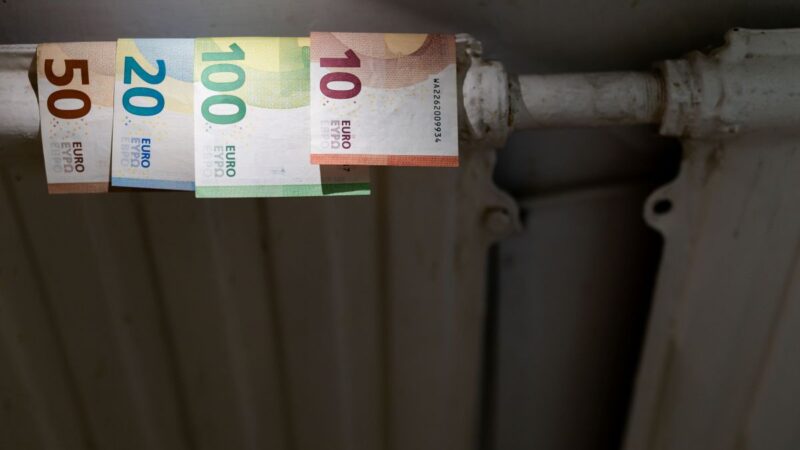 Šildymo kainų šokas: dėl šalčio ir mokesčių sąskaitos išaugo trečdaliu