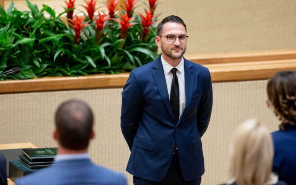 Seimo narys neišleidžiamas į JAV: „aušrietis“ žada skųstis respublikonams dėl draudimo vykti