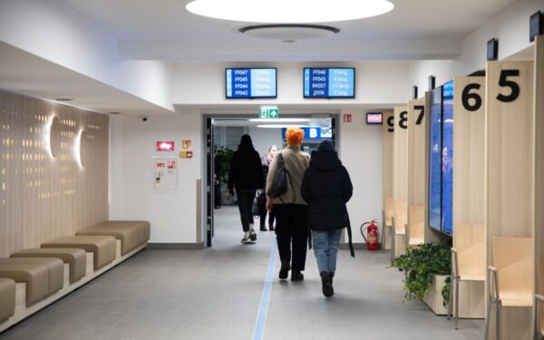 NVSC muša pavojaus varpais: gripas sparčiai pildo ligonines, mirtys fiksuojamos ir tarp jaunų žmonių