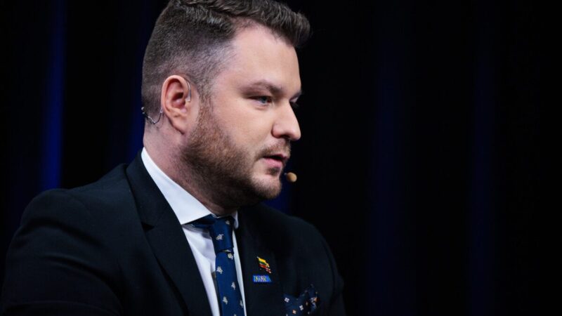 Ministerijos viduje rimti klausimai: socialdemokratai reikalauja Žuromsko paaiškinimų