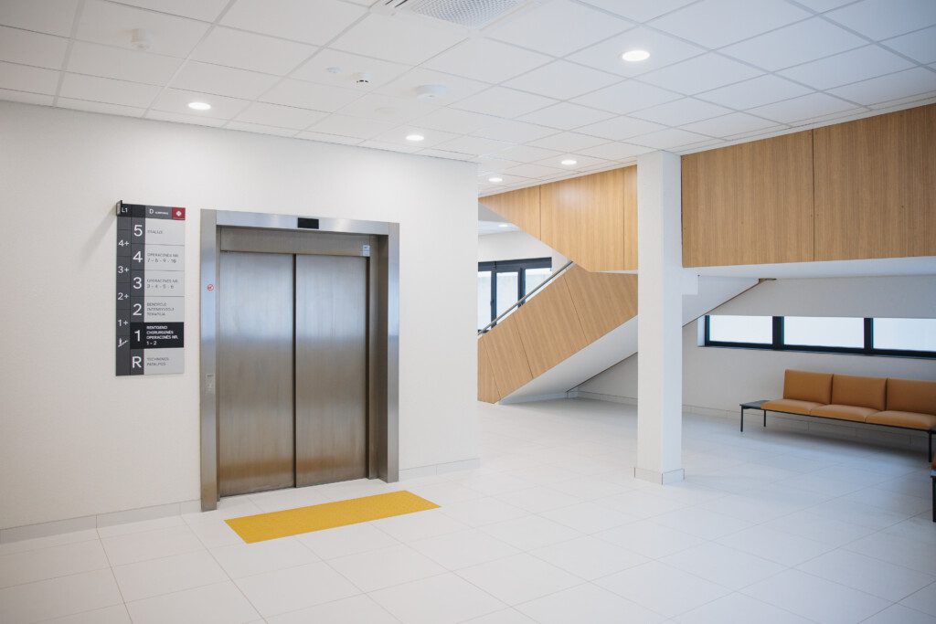 Vilniaus miesto klinikinėje ligoninėje (VMKL) atidarytas naujas operacinių, reanimacijos ir hemodializės korpusas. ELTA / Josvydas Elinskas