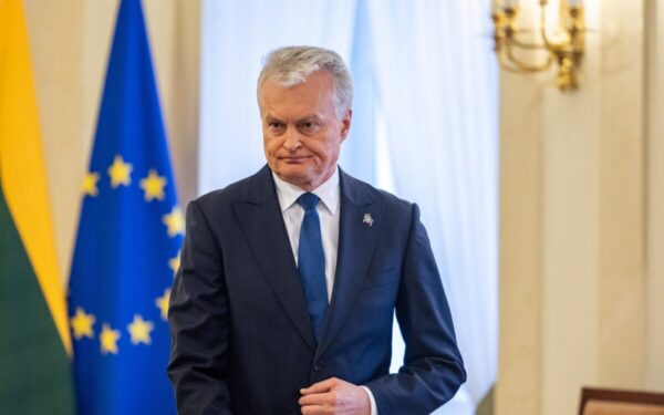 Nausėda atėmė valstybinį ordiną: buvęs Ukrainos pareigūnas pripažintas pažeminęs apdovanotojo vardą