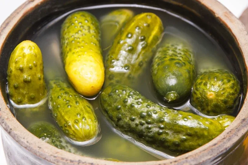 Pigiau nei vitaminai: naminiai rauginti agurkėliai, pavyksiantys net pradedančiajam