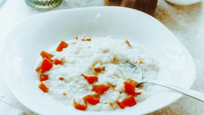 Pamirškite pilvo pūtimą: atskleista, kodėl ši pusryčių košė yra kur kas geresnė už avižinę