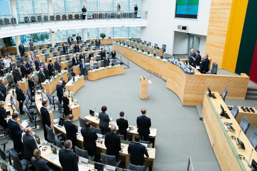 Pirmąją sesijos dieną Seime – sankcijų klausimas: siūloma jas pratęsti Rusijai ir Baltarusijai
