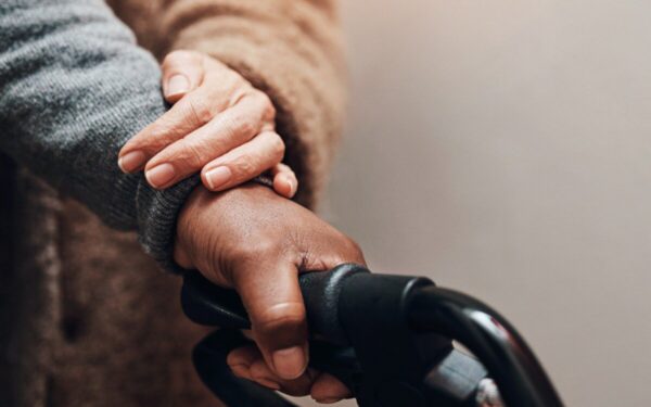 Pensijų lėšos išmokamos, bet ar tai ne spąstai daliai gyventojų: sužinokite, ar neliksite apgauti