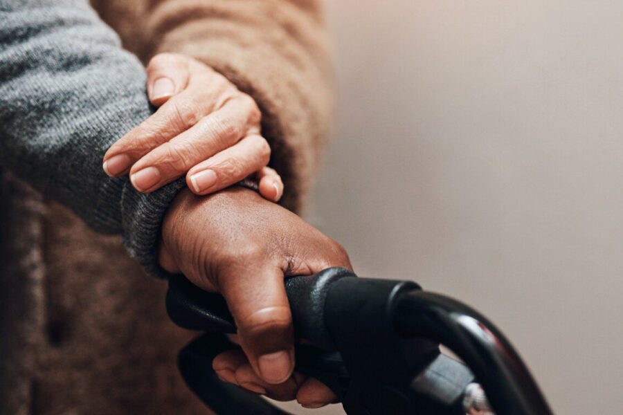 Ar valstybė nusisuko? Senjorų vienišumo problema pripažinta, bet sprendimų nematyti