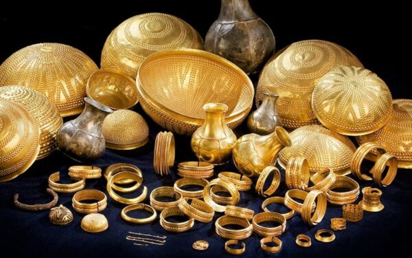 Mokslininkai apstulbo: 3 000 metų senumo lobyje rasta metalo, kuris atkeliavo ne iš mūsų planetos