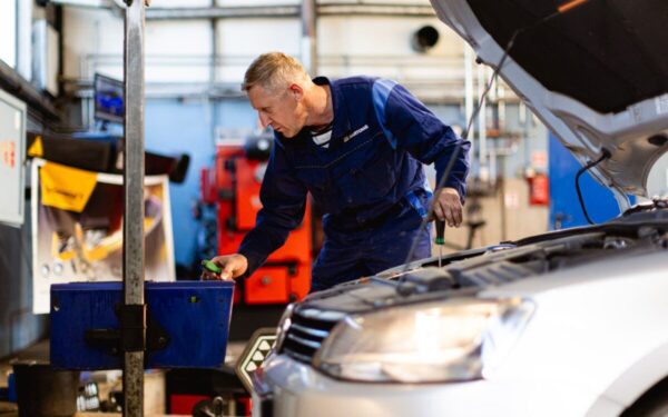 Ketinate įsigyti naują automobilį? Mechanikai rekomenduoja šiuos modelius, jie beveik negenda