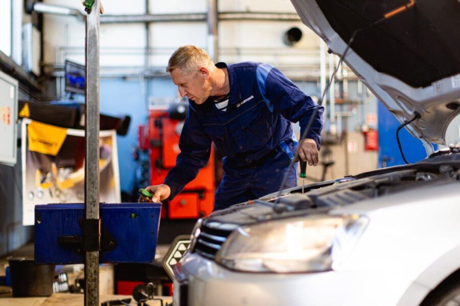 Ketinate įsigyti naują automobilį? Mechanikai rekomenduoja šiuos modelius, jie beveik negenda