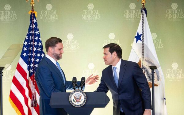 Kas valdys ateities išteklius? Atskleidė naują JAV planą, kaip atsikratyti vieno tiekėjo