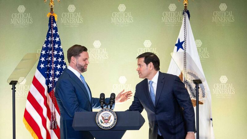 Kas valdys ateities išteklius? Atskleidė naują JAV planą, kaip atsikratyti vieno tiekėjo