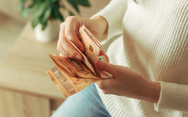 Kas dalinsis jūsų sumokėtais mokesčiais: Seime neįprastas sprendimas, kuris gali sukelti audrą