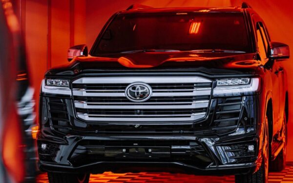 Elektromobilių era stabtelėjo: „Toyota“ atskleidė planą, kaip užkariauti rinką su visiems žinomais modeliais