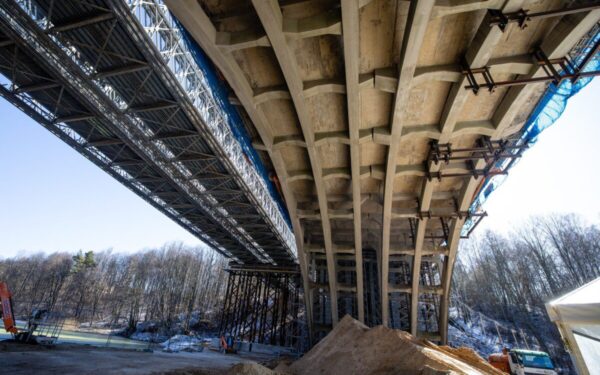 Milijoninis projektas startuoja: viadukas laukia pokyčių, pasirašyta sutartis dėl atnaujinimo