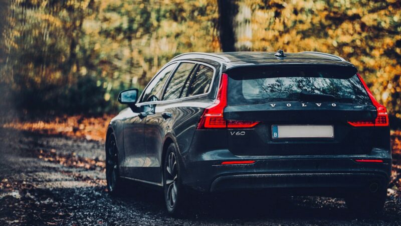 Ar automobiliai brangs? Sužinokite, kodėl „Volvo“ pelnas smuko, o akcijos pasiekė dugną